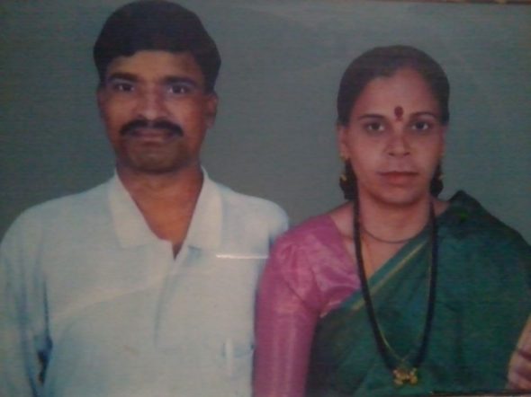 Lance-Havaldar-Shankarappa-Koti-with-his-wife-Uma-Koti-1024x768